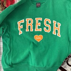 Green 'Fresh Love' Sweatshirt